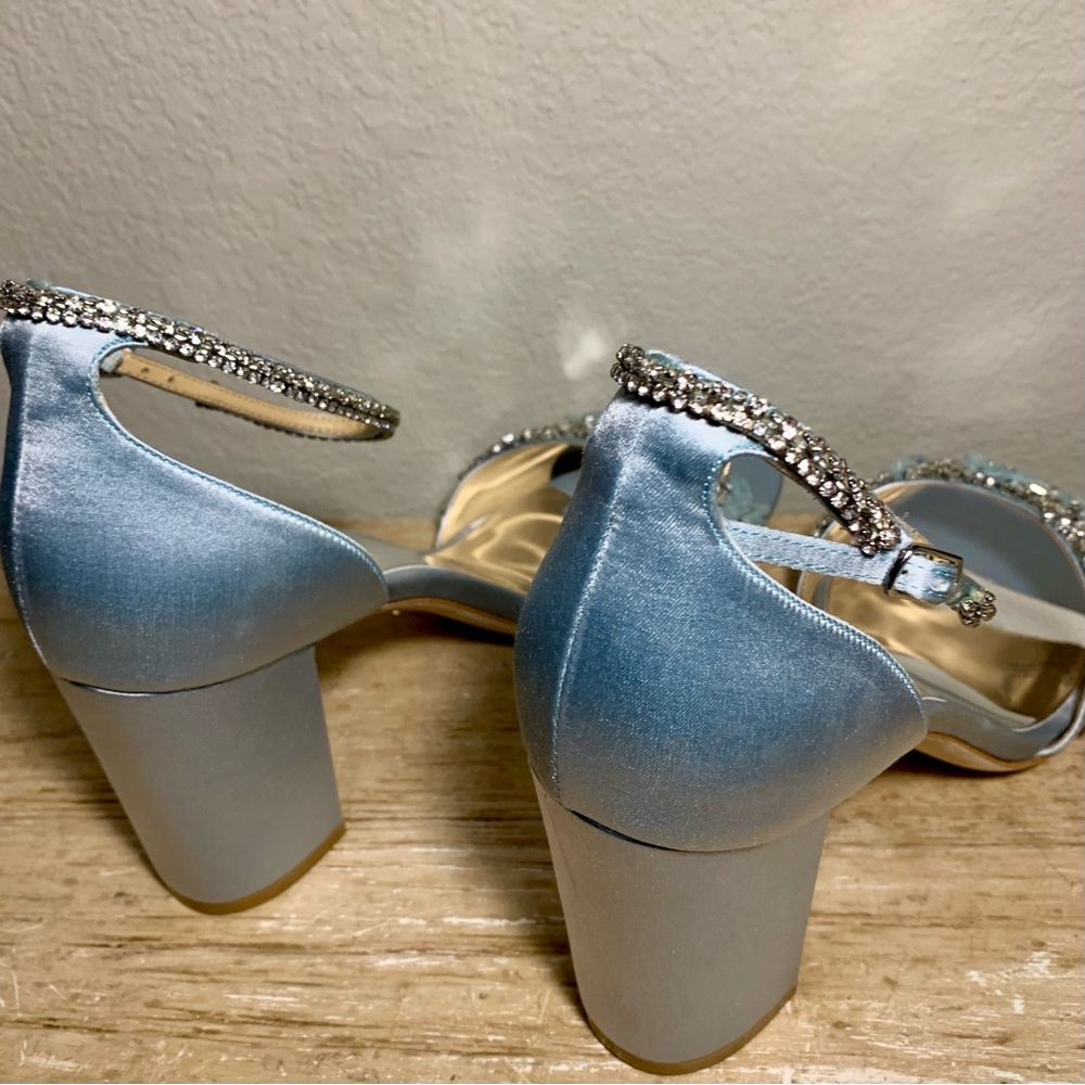 Badgley Mischka Blue Satin Block Heel Sandals – Size 10 Wedding Party Formal - Picture 9 of 13